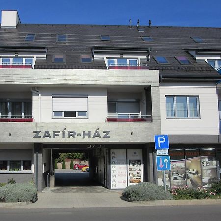 Zafir Sziget Apartman Sárvár Exteriér fotografie