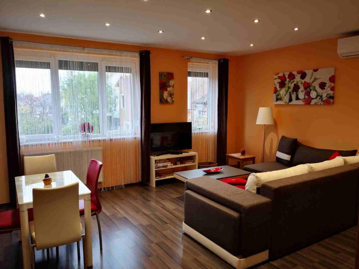 Zafir Sziget Apartman Sárvár Exteriér fotografie
