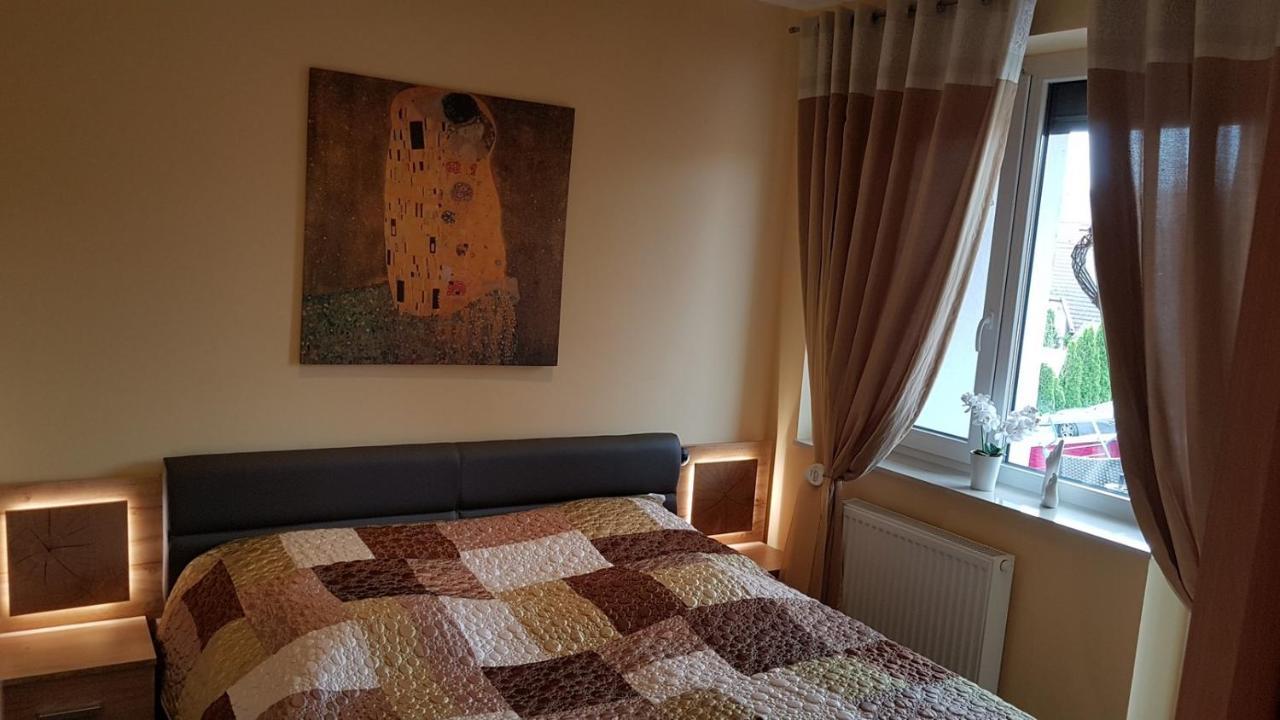 Zafir Sziget Apartman Sárvár Exteriér fotografie