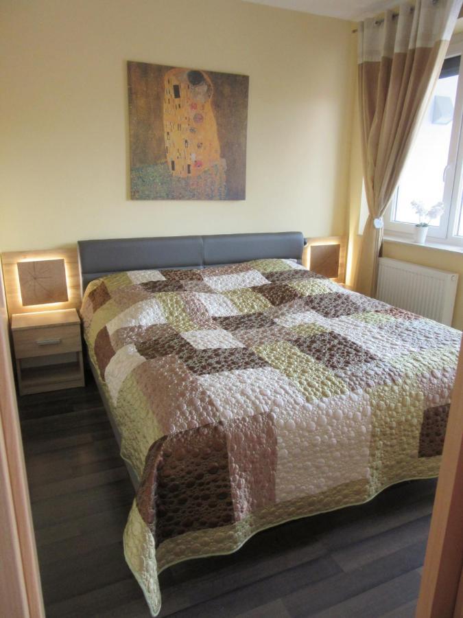 Zafir Sziget Apartman Sárvár Exteriér fotografie