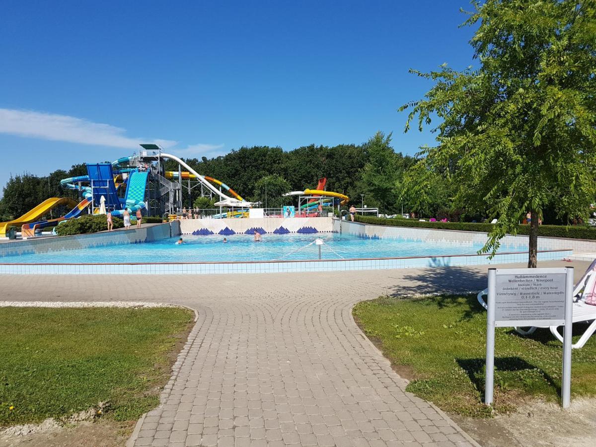 Zafir Sziget Apartman Sárvár Exteriér fotografie