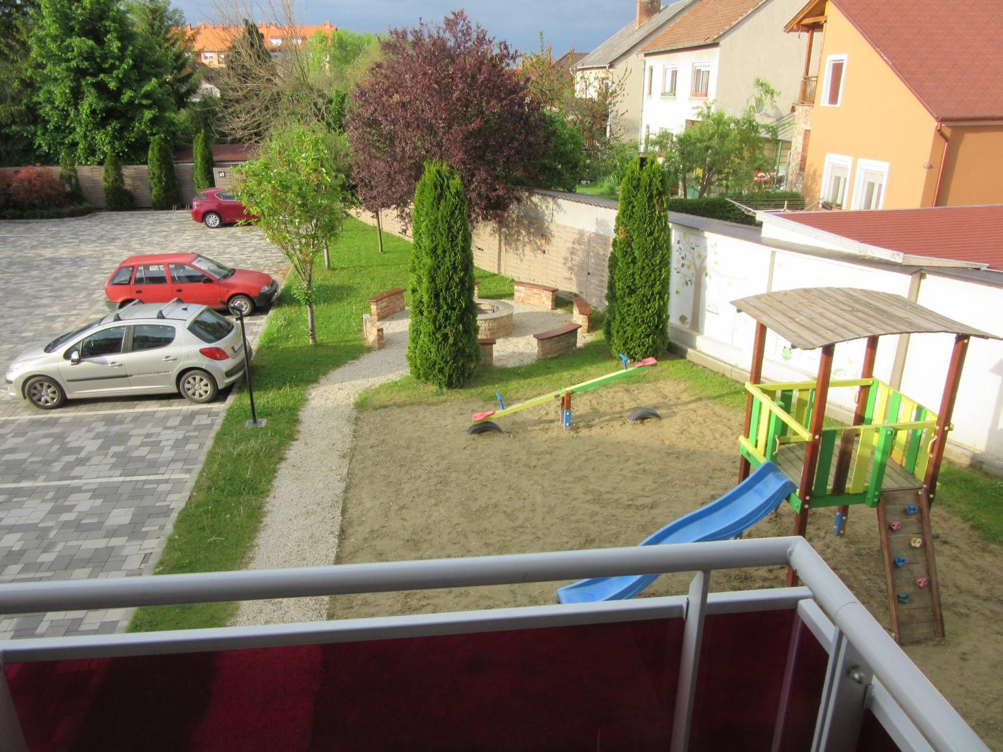 Zafir Sziget Apartman Sárvár Exteriér fotografie