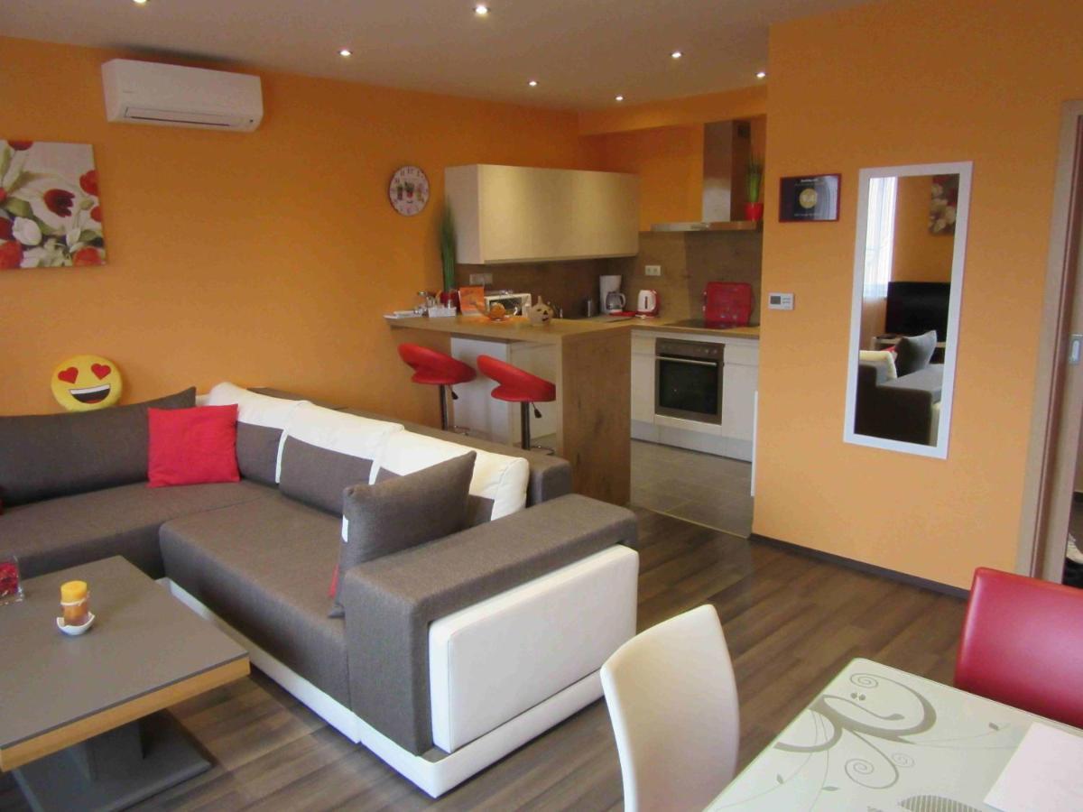Zafir Sziget Apartman Sárvár Exteriér fotografie